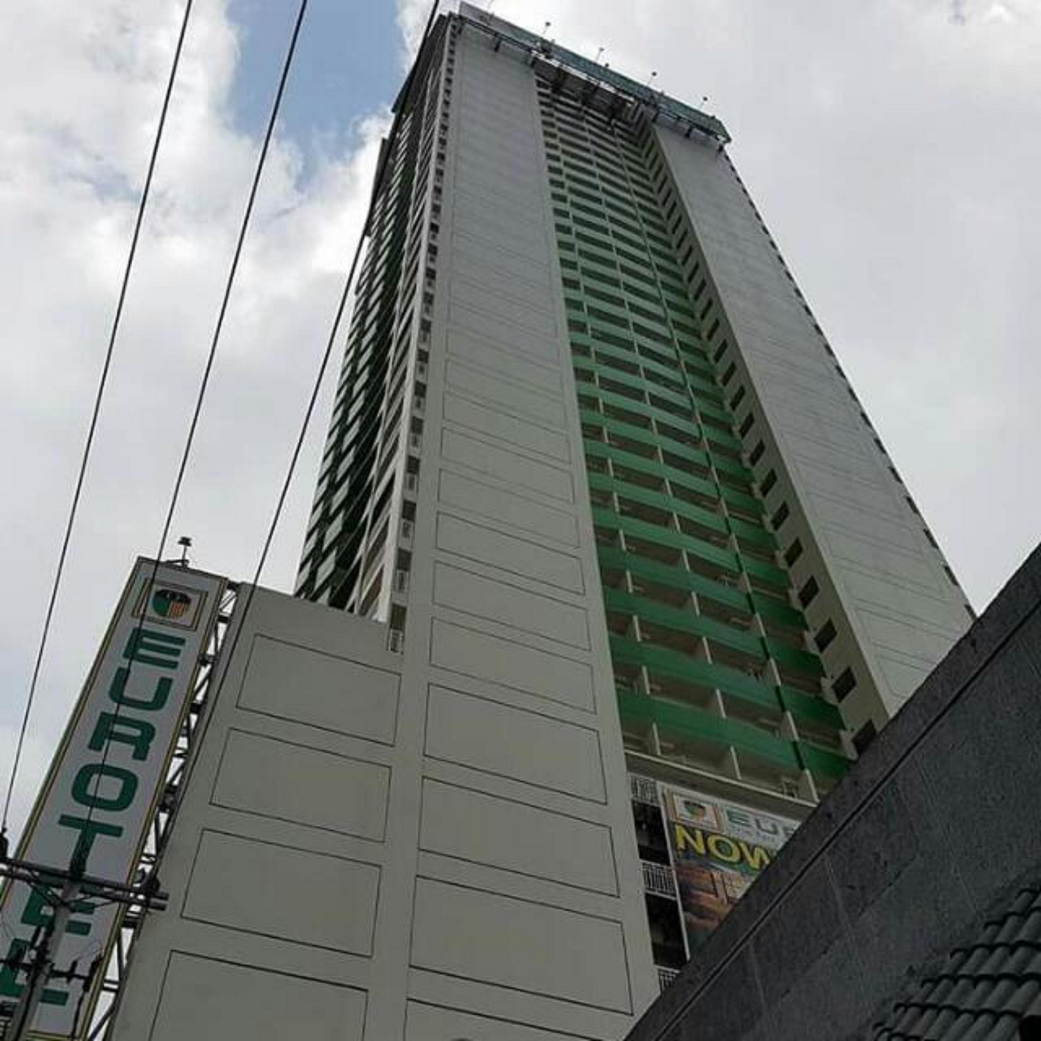 Eurotel Vivaldi Araneta Quezon City Ngoại thất bức ảnh