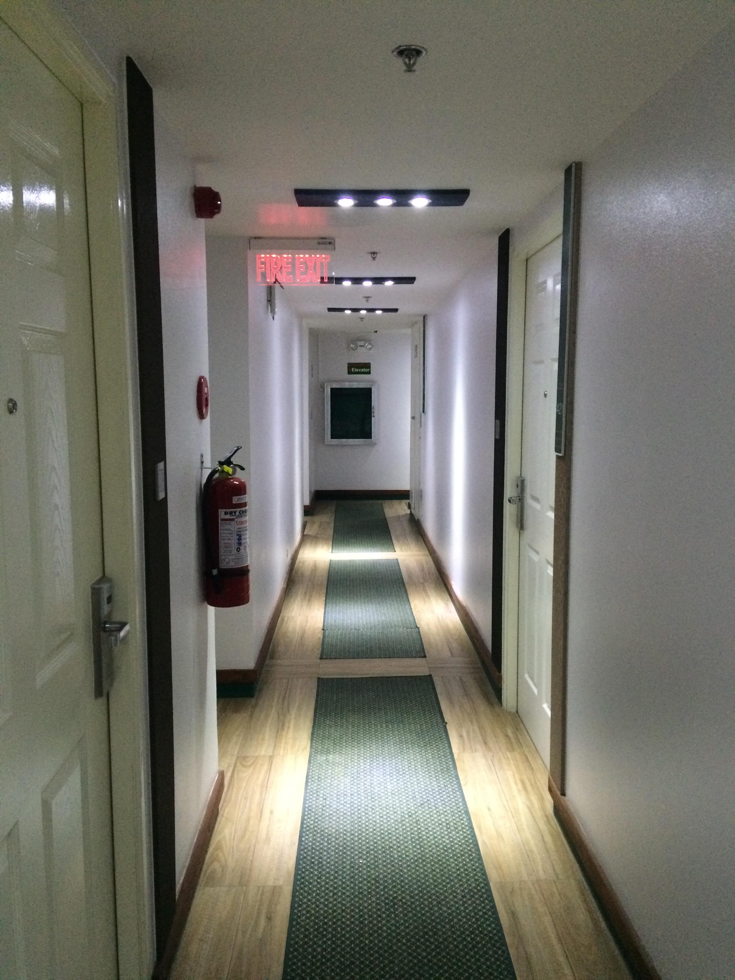 Eurotel Vivaldi Araneta Quezon City Ngoại thất bức ảnh