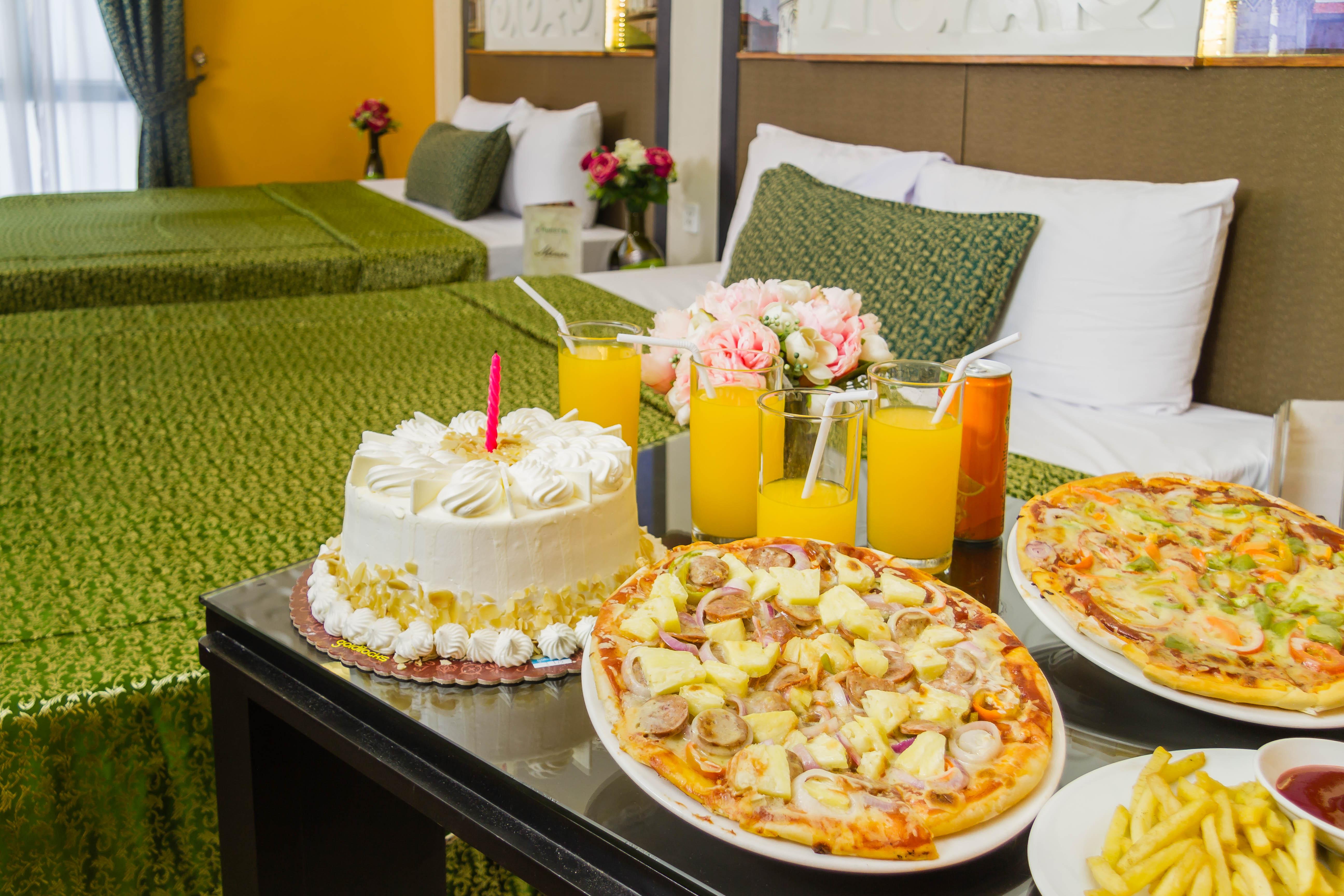 Eurotel Vivaldi Araneta Quezon City Ngoại thất bức ảnh
