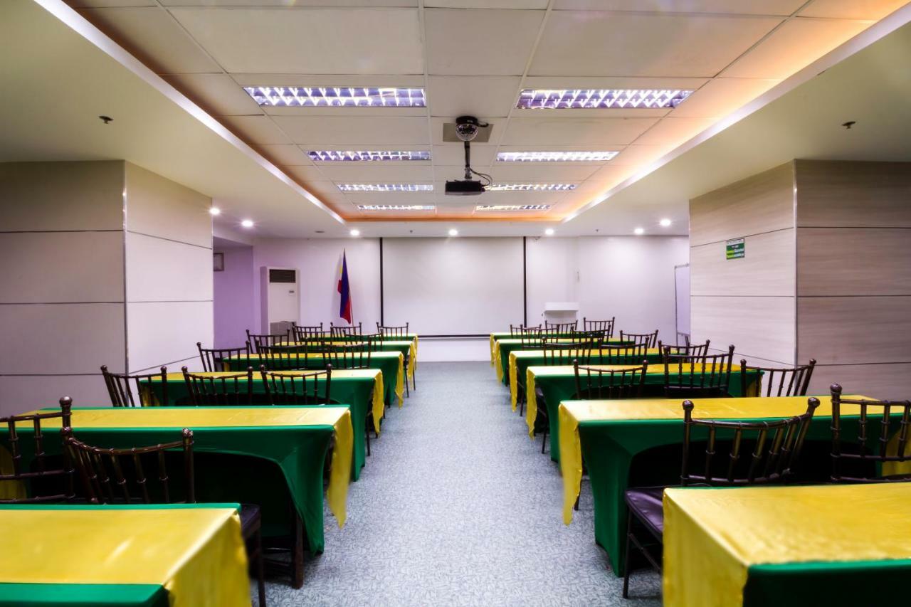 Eurotel Vivaldi Araneta Quezon City Ngoại thất bức ảnh