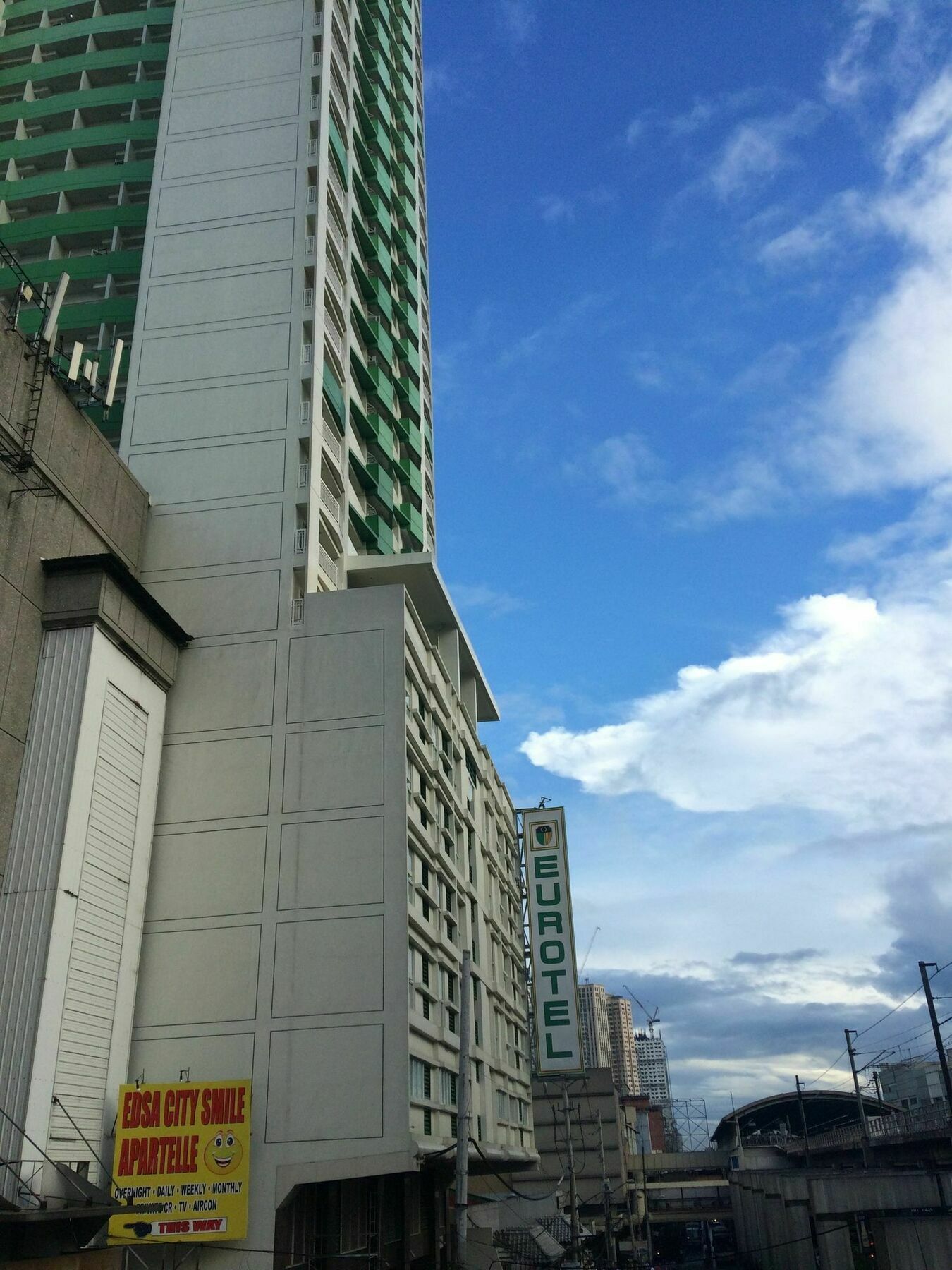 Eurotel Vivaldi Araneta Quezon City Ngoại thất bức ảnh